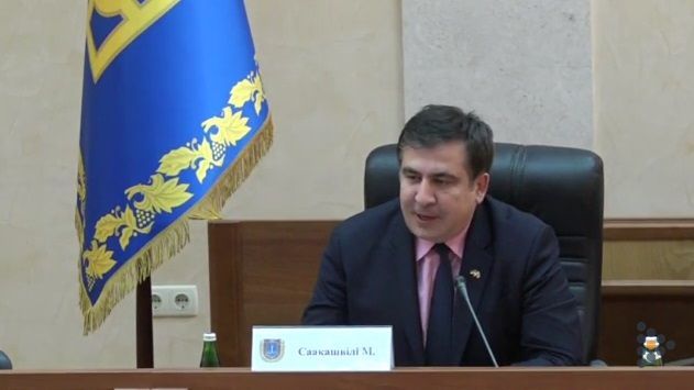 Саакашвили уволит половину чиновников