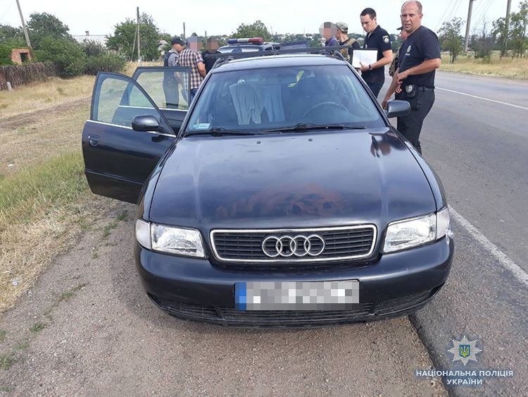 В Бердянську під приводом купівлі авто вкрали «Audi А-4»