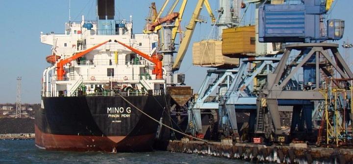 За год грузооборот в Бердянском порту упал на 37%