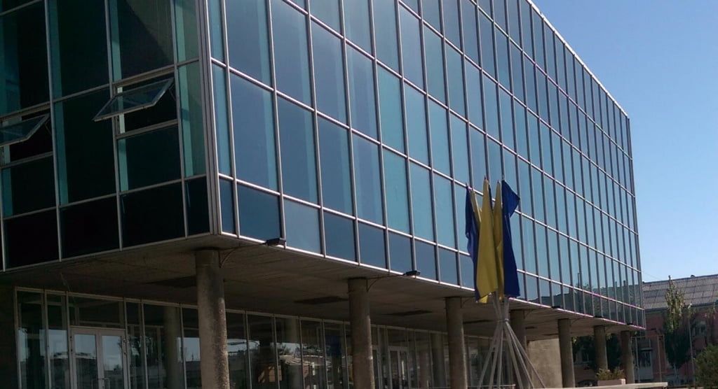 Подрядчик, которым был недоволен Владимир Чепурной, будет ремонтировать ГДК им. Шевченко