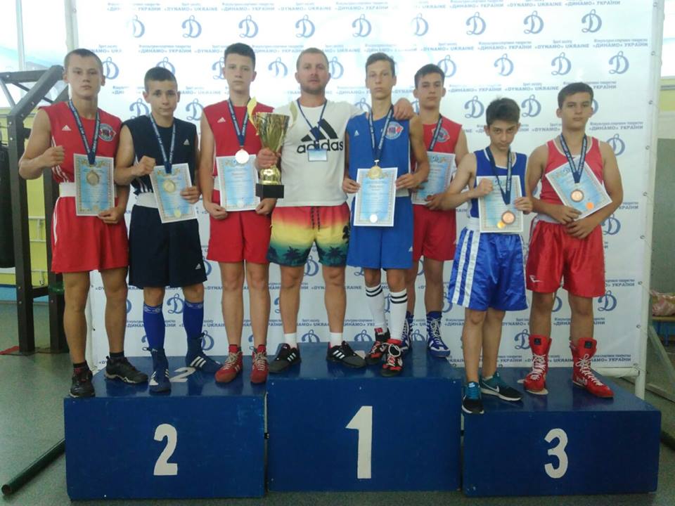 Максим Бочаров – чемпион Украины по боксу среди юношей ФСТ «Динамо»