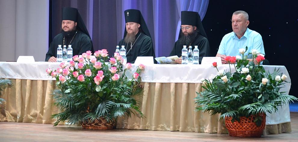 По случаю 10-летия основания Бердянской епархии состоялся праздничный концерт-академия