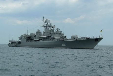 Ракетный эсминец США и украинский фрегат проводят учения в Черном море