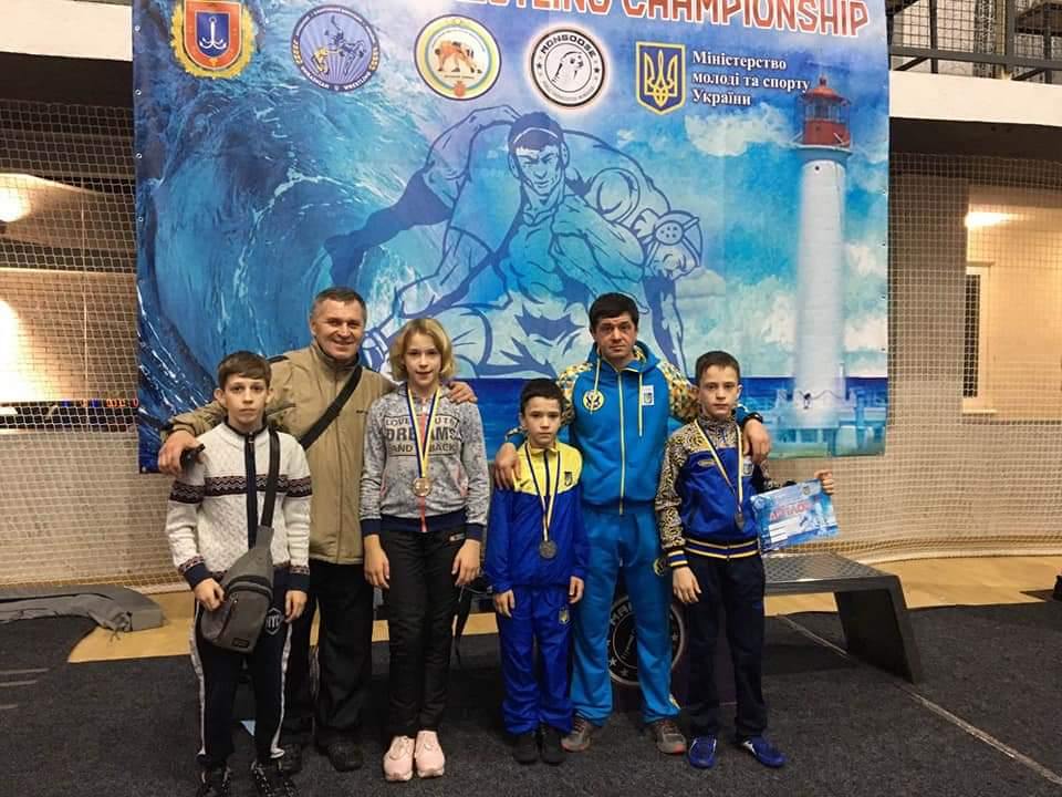 У бердянцев три медали на юношеском чемпионате Украины по борьбе