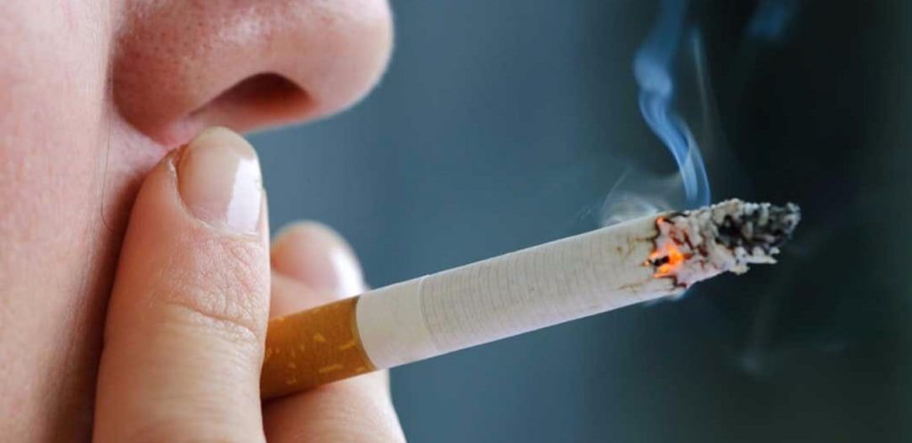 Бердянців оштрафували за паління в громадському місці та нецензурну лайку