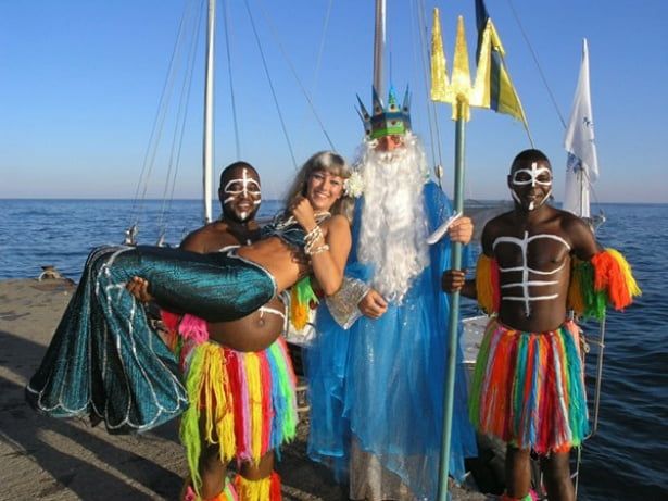 Нептун с русалочками приглашают на свой праздник