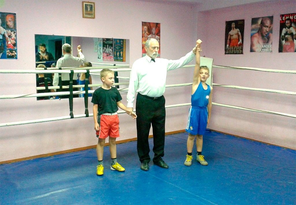 Во дворце спорта прошел открытый кубок клуба бокса "Бердянск"