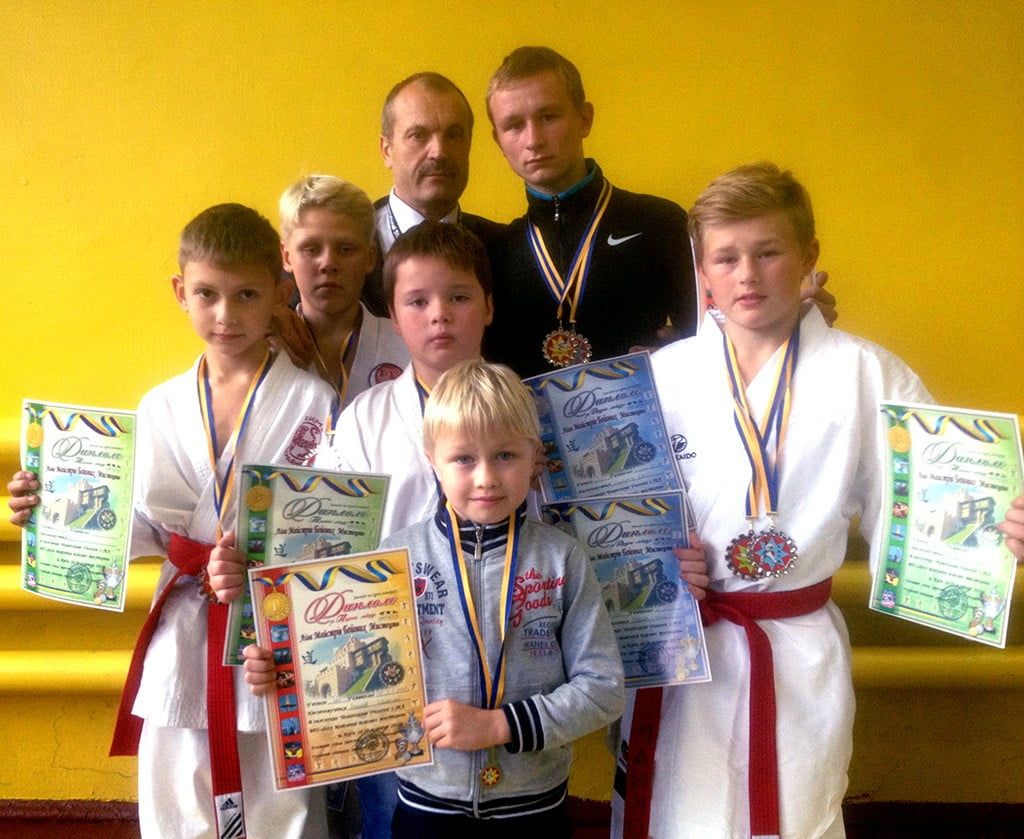 Бердянские каратисты успешно выступили на чемпионате Украины по каратэ