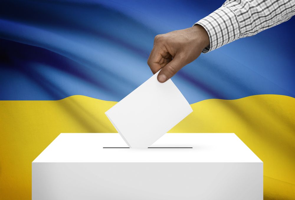 В Украине 60 территориальных общин возглавили кандидаты от БПП, 13 - от «Батькивщины»