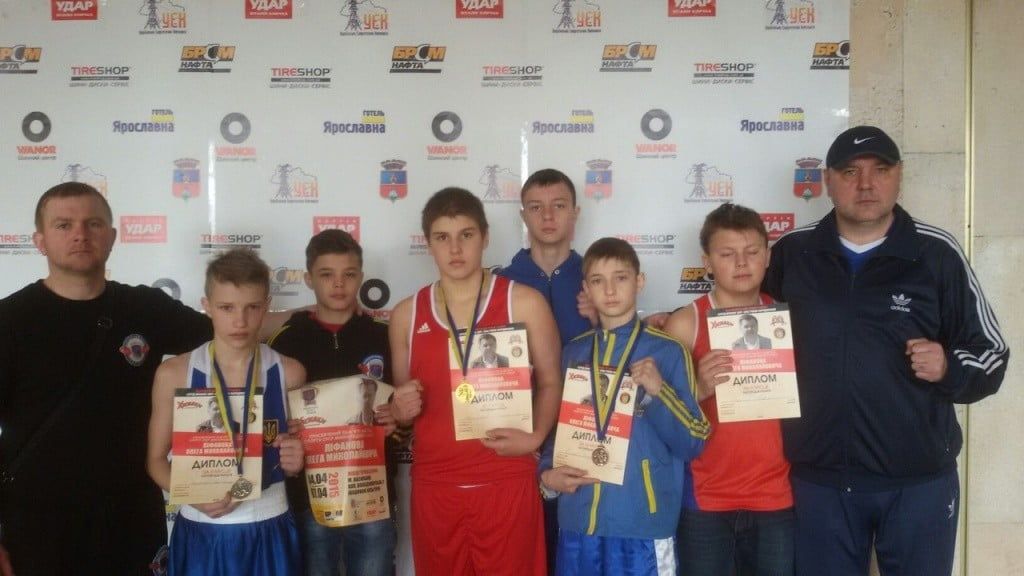 Бердянские юниоры успешно выступили на престижном боксерском турнире памяти Олега Лифанова