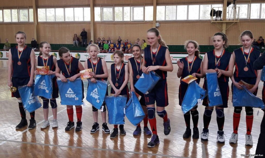 Баскетболистки «ДЮСШ-2004» стартовали во Всеукраинской лиге