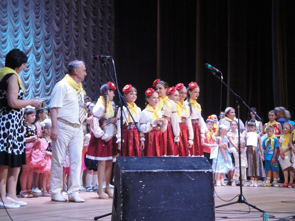 В Бердянске завершился Всеукраинский фестиваль детского творчества Топ-Топ
