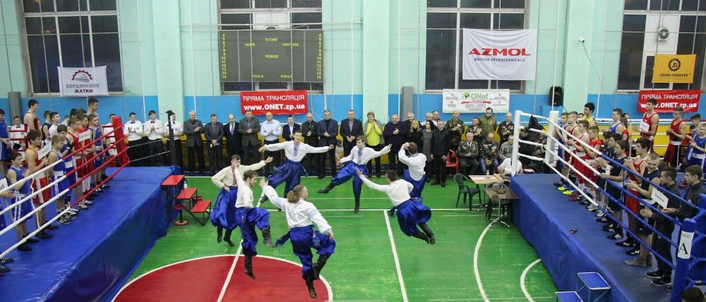 В Бердянске проходит юношеский чемпионат Украины по боксу
