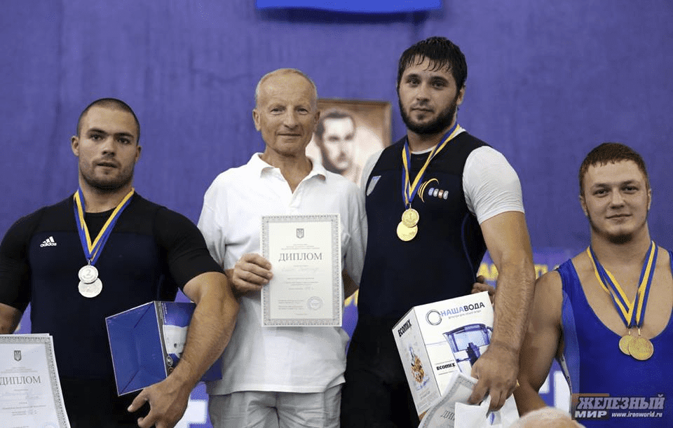 Константин Рева – победил в международном турнире по тяжелой атлетике