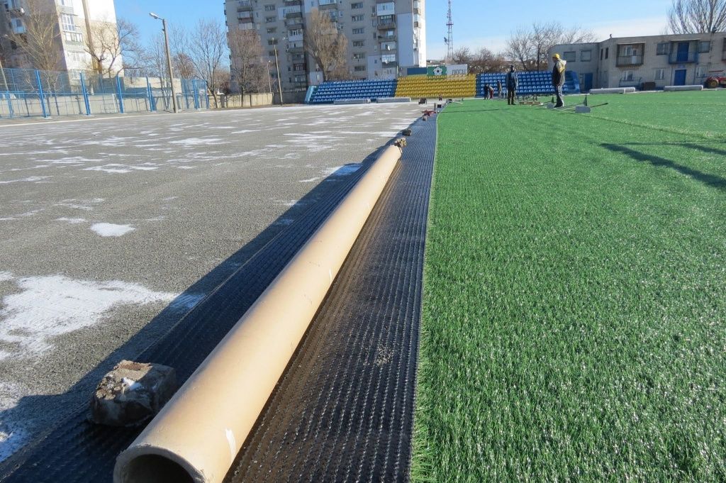 Новый футбольный газон на стадионе «Энергия» откроет президент федерации футбола Украины Андрей Павелко