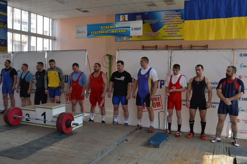 Роман Котляр и Сергей Дранос стали чемпионами Украины по тяжелой атлетике среди ветеранов