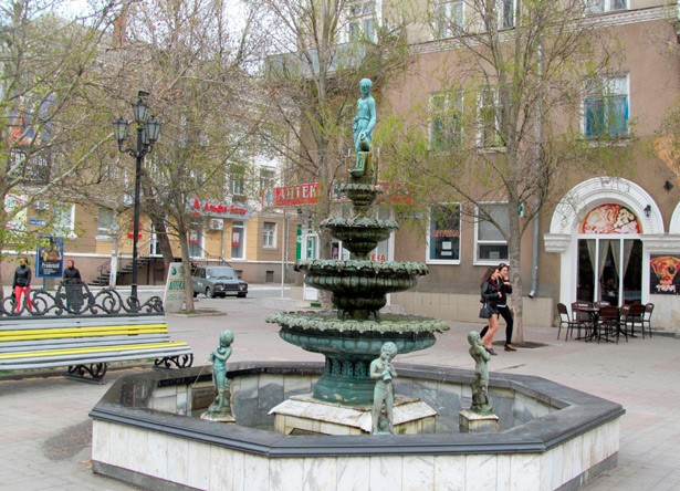 запуск фонтанов в Бердянске