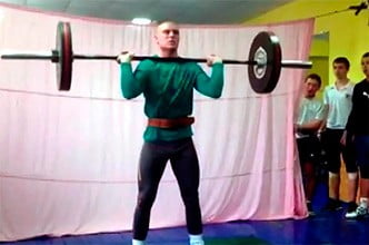 Бердянские тяжелоатлеты отметили праздник Святого Николая отличными результатами