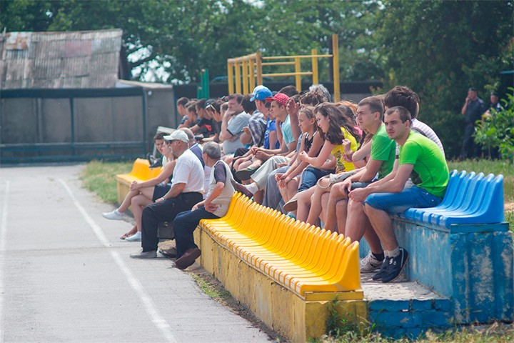 Бердянские ветераны прошли в следующий этап чемпионата Украины по футболу, отцепив донецкий