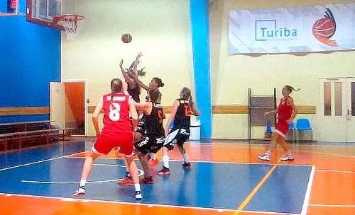Баскетбол: "Чайка-ДЮСШ-95" занимает пятое место в стартовом туре Евролиги