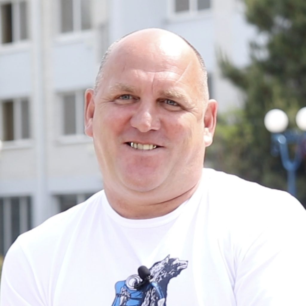 Встреча с китовой акулой, драка с маршрутчиком и прогноз хорошего сезона в Бердянске. Дмитрий Литвиненко на brd24