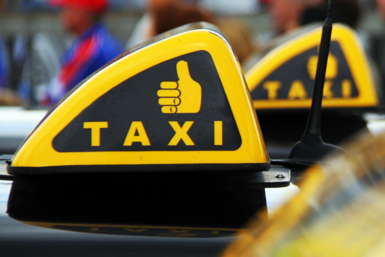 Работа в такси: основные преимущества