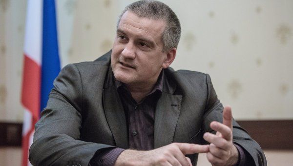 Аксенов объявил в оккупированном Крыму режим военного времени