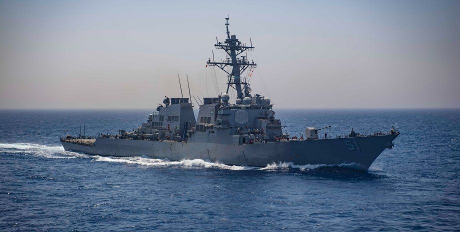 До Чорного моря прямує есмінець США Arleigh Burke. Раніше він бив "Томагавками" в Іраку та Сирії