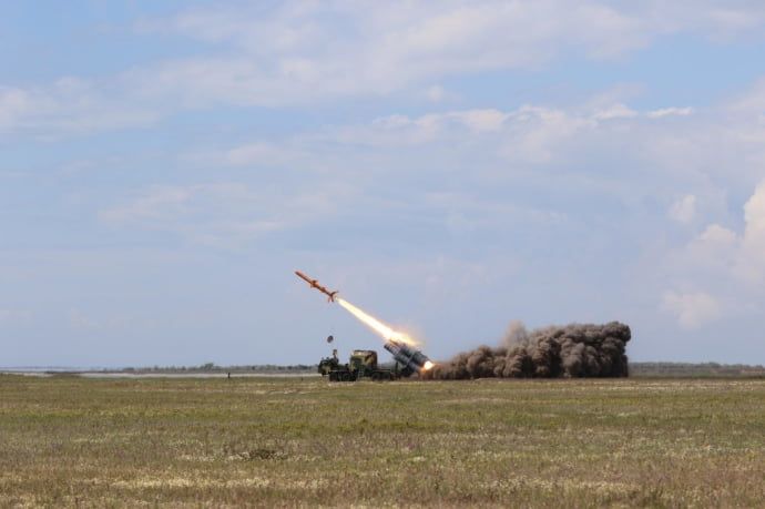Військові показали, як випробовують ракетний комплекс «Нептун»