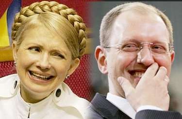Яценюк пообещал закрыть "политологическую лавку" Тимошенко