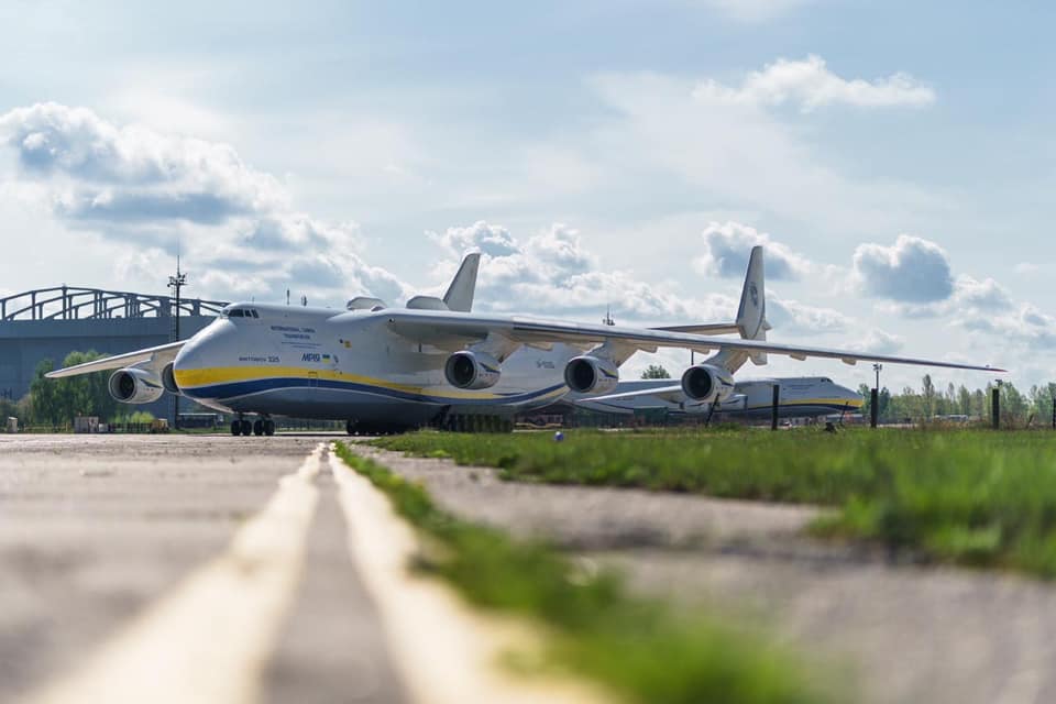 В Україну прибув літак з 111,5 тоннами медичного вантажу з Китаю