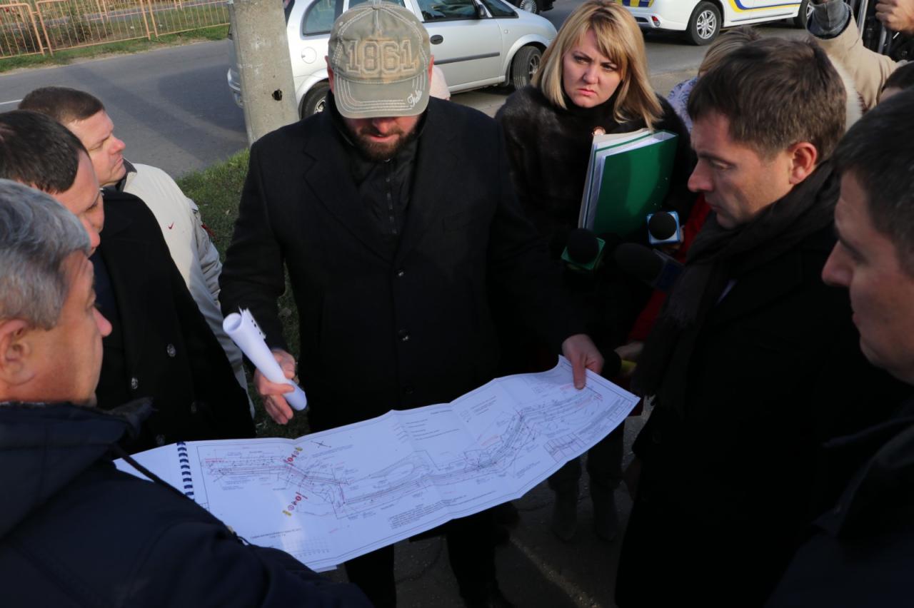 Рассматривают план реконструкции коллектора в Бердянске
