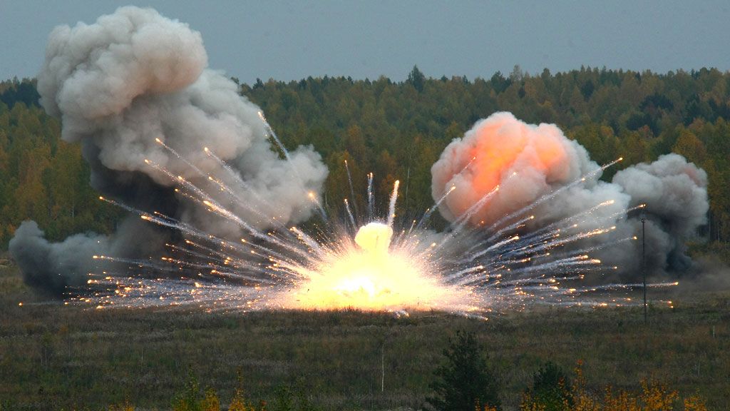 Разведка: Россия в Донбассе утилизирует просроченные боеприпасы