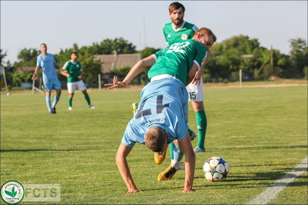 0:8. ФК «Бердянск» продолжает позориться в чемпионате области по футболу