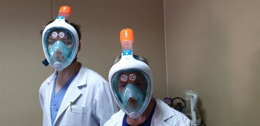 Бердянских медиков вооружили масками для подводного плавания Dekathlon