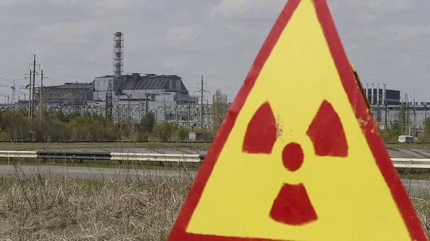 Порошенко поручил создать Чернобыльский заповедник