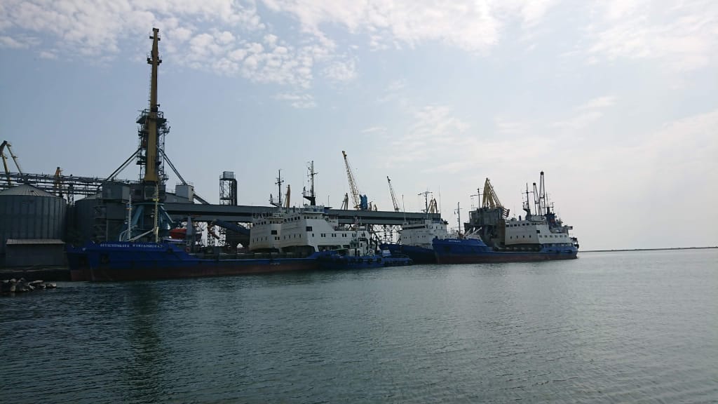 АМПУ розпочала реалізацію проекту з експлуатаційного днопоглиблення обсягом 1,85 млн кубометрів у Бердянському морському порту