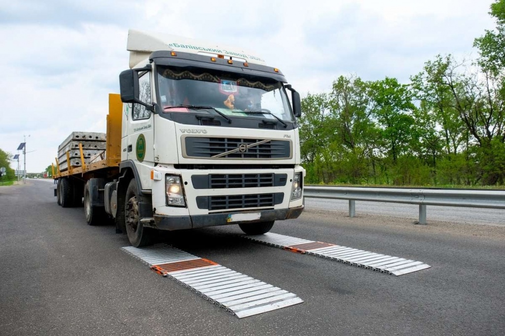 З 1 червня 2021 року у Запорізькій області введені обмеження руху для вантажних транспортних засобів