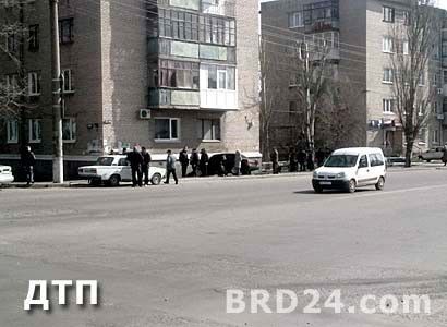 ДТП возле школы №9 - фото