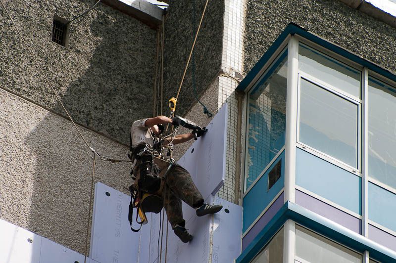 В Бердянске активно призывают оформлять кредиты под ремонт жилых домов. Местные власти готовы покрыть до 50-ти процентов тела кредита