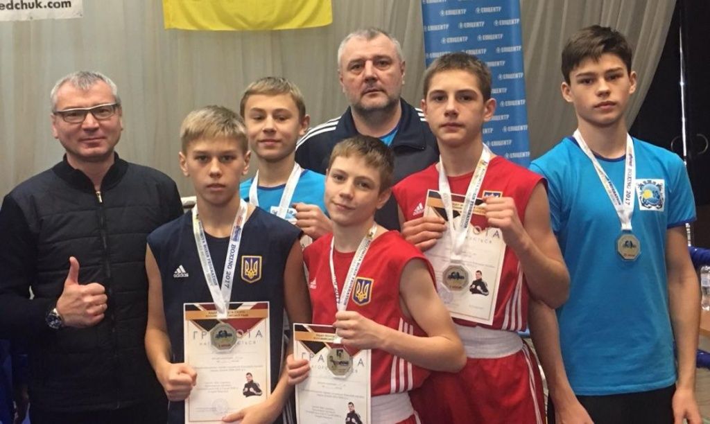Бердянские боксеры завоевали 5 медалей на «Турнире сильнейших боксеров Украины»