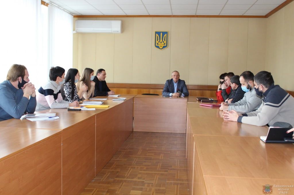 Міський голова Валерій Баранов зустрівся з ініціативною групою з питань молодіжної політики