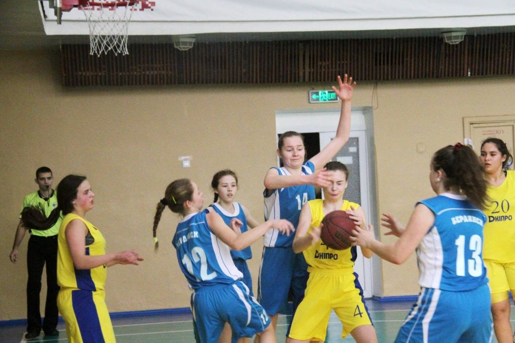 Баскетболистки ДЮСШ U-15 и U-13 провели очередные матчи во Всеукраинской лиге