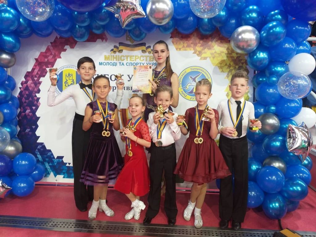 Вихованці ансамблю танцю «Мрія» - переможці чемпіонату України з бальних танців