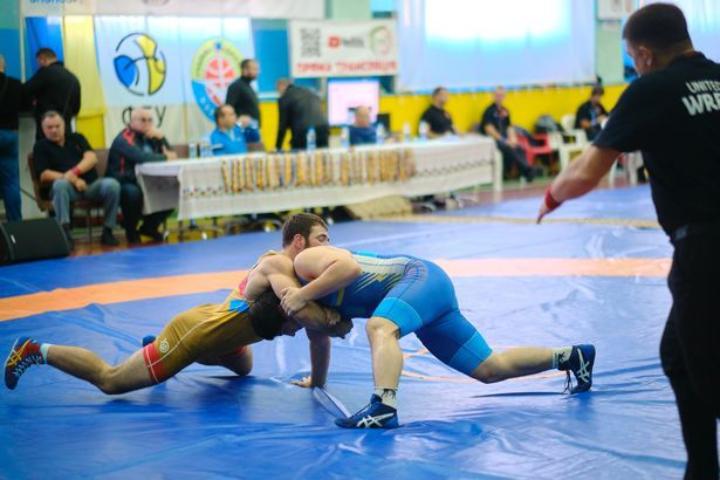 В Бердянске прошел Всеукраинский турнир по вольной борьбе с участием мастеров спорта международного класса