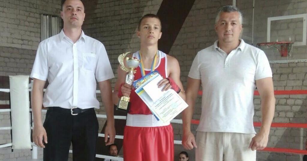 Бердянские боксеры завоевали пять медалей на юниорском чемпионате Запорожской области