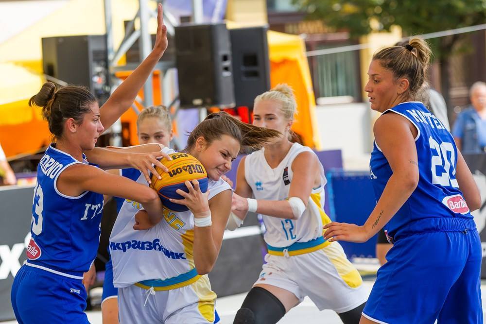 Украинки остались без медалей на молодежном чемпионате Европы по баскетболу