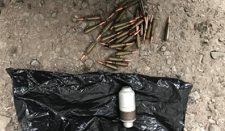 Поліцейські в Бердянську вилучили автоматні набої та гранати