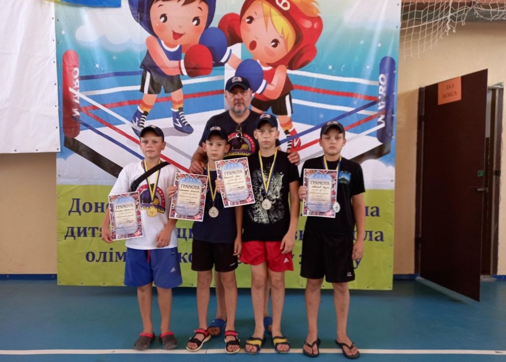 Александр Артеменко победил на боксерском турнире в Покровске