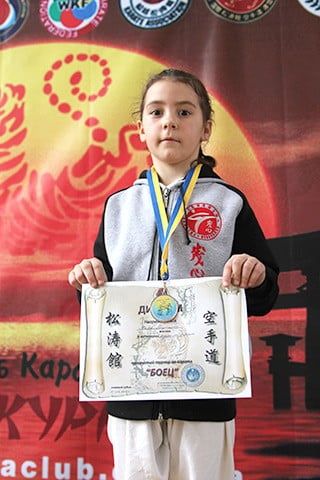 Каратисты из Бердянска в Горловке завоевали 34 медали